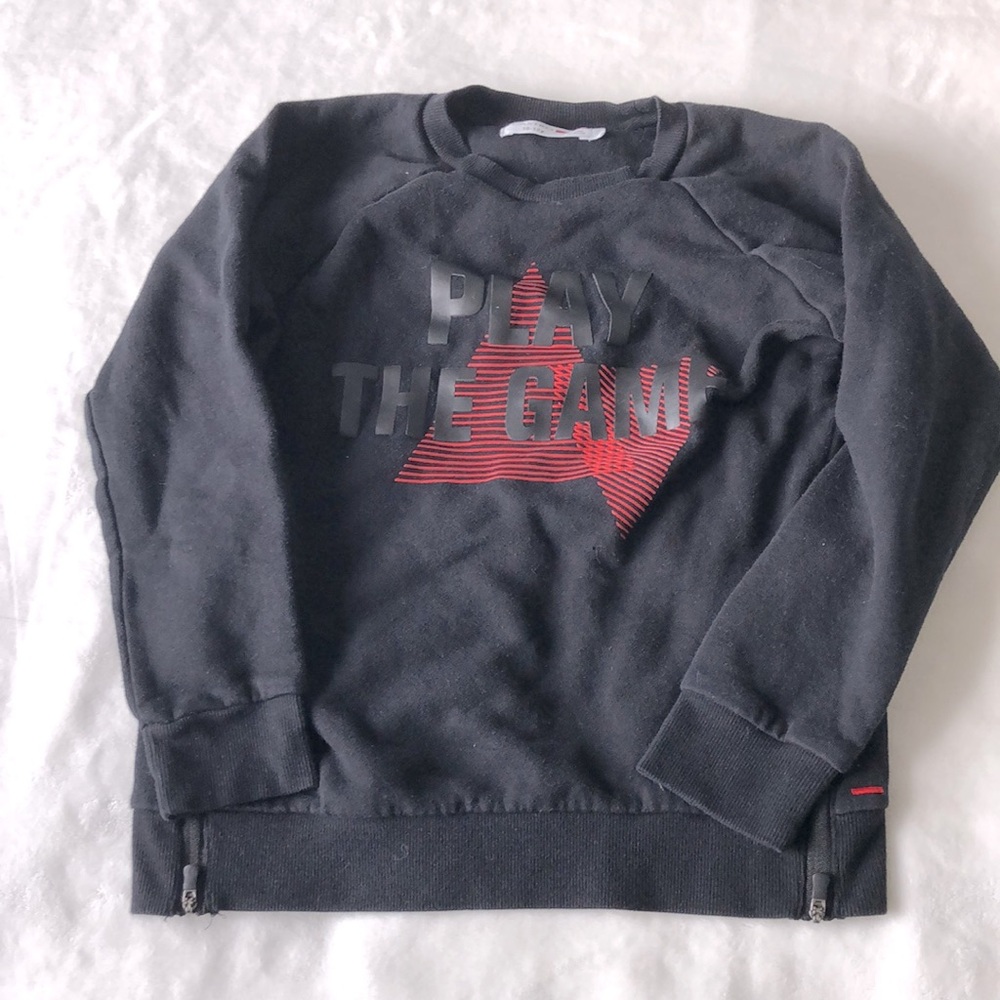 Black Sweater Play The Game 🖤